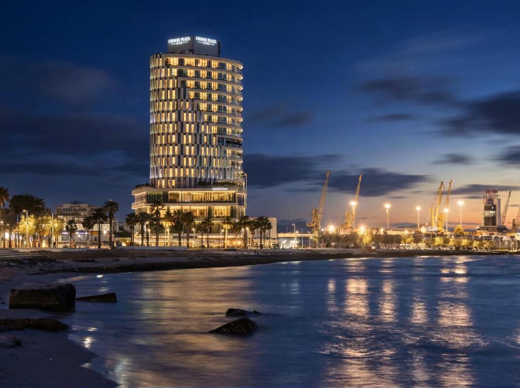 Crown Plaza - Durres Inkl. Morgenmad